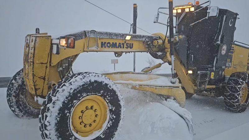 Elazığ’da, 530 köy yolu kardan kapandı
