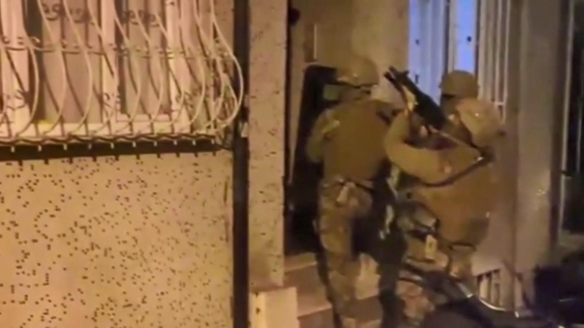 Elebaşılığını Barış Boyun'un yaptığı suç örgütüne operasyon: 21 Gözaltı