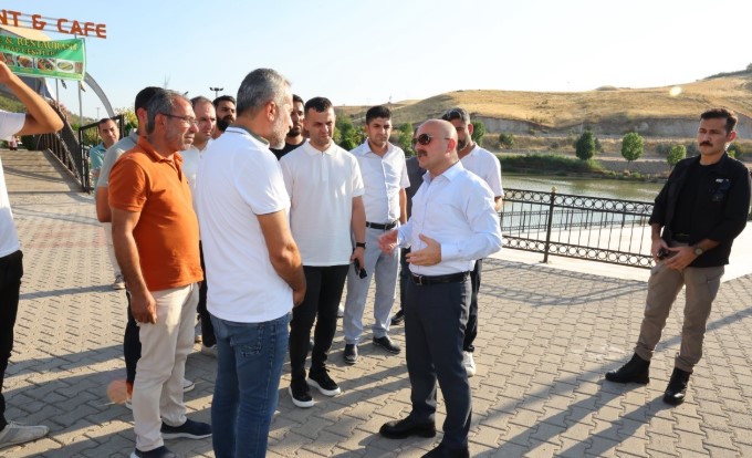 Vali Varol, Beşpınar Mesire alanında incelemelerde bulunarak vatandaşlarla bir araya geldi